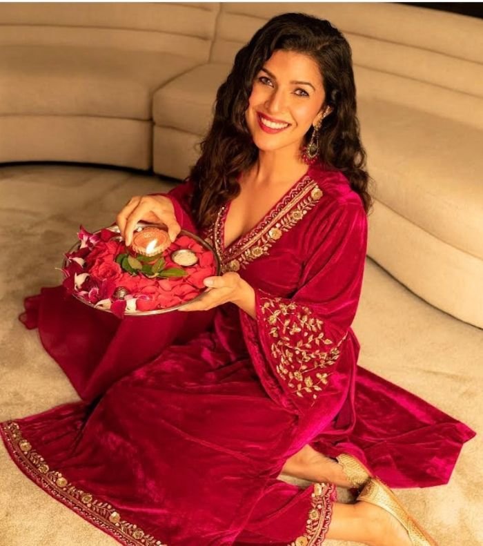 Nimrat Kaur Wiki, Height, Weight, Age, Affairs, Measurements, Biography & More